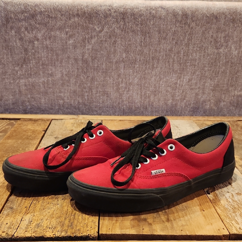 Vans Men's Bold Red and Black Sneakers